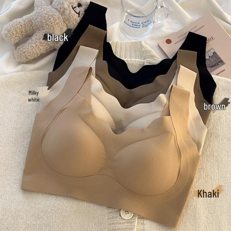 Foundation Seamless Women’s Plus Size Lift & Minimize Push-Up Bra with Breathable Chest Pad