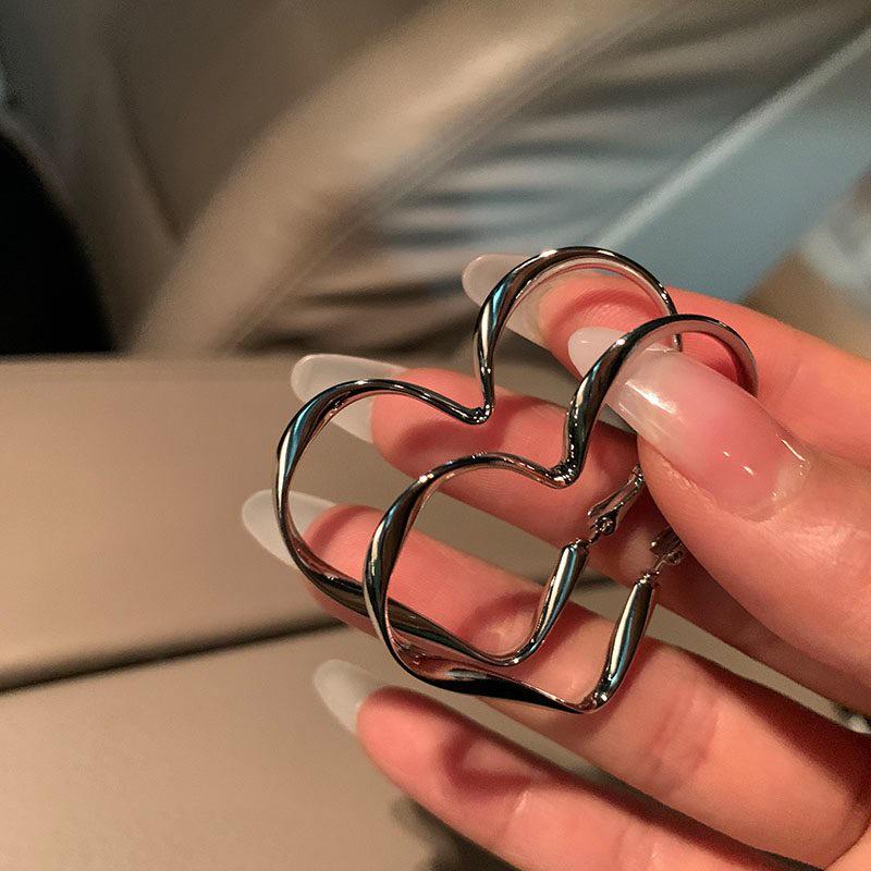 High-End Silver Geometric Round Earrings - Elegant and Simple for Everyday Style