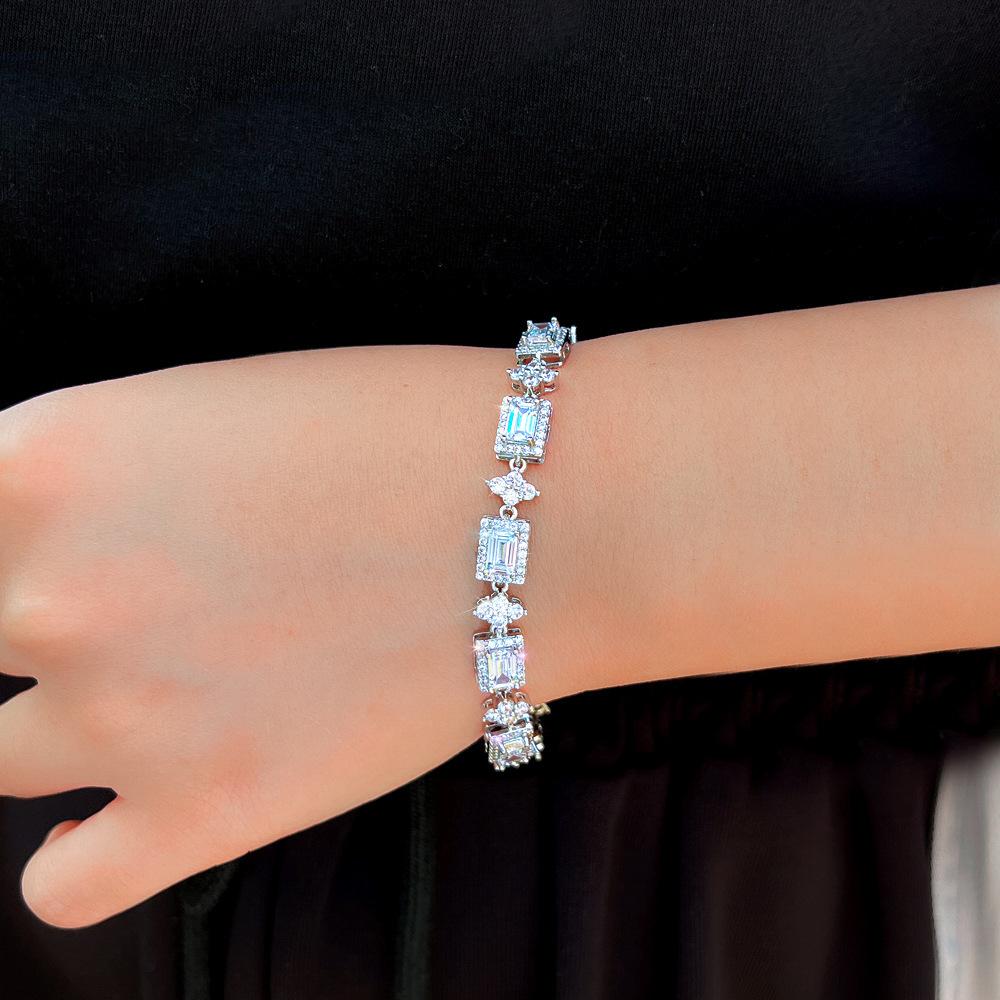 Adjustable Bracelet Design Cross Star Light Cold Wind Super Flash Zircon Jewelry