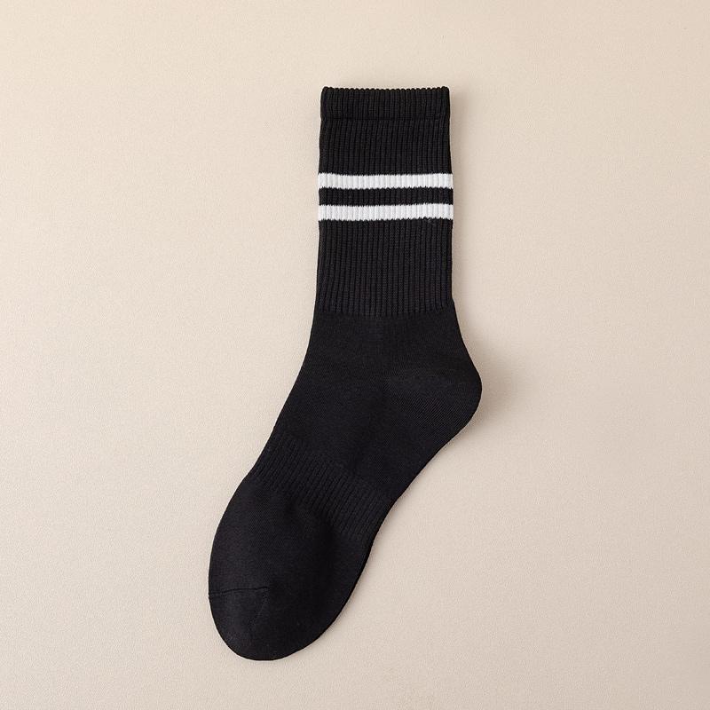 Calzini a righe in cotone Old School con logo personalizzato Calzini sportivi senza cuciture Calzini a compressione per la corsa Calzini sportivi a tubo Crew