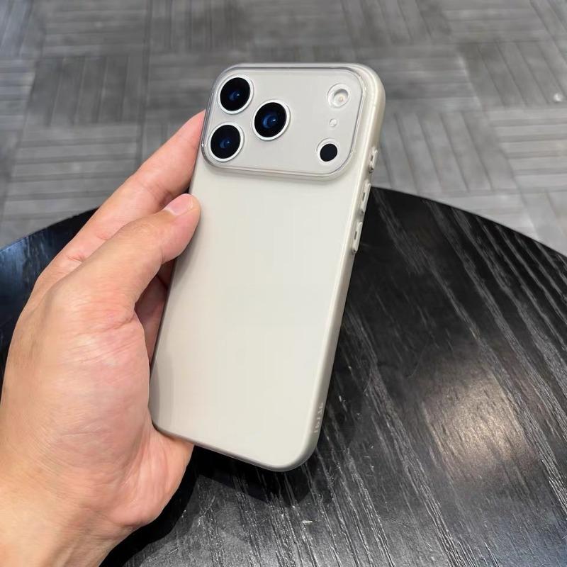 Ultra cienkie miękkie etui TPU do iPhone 17 Air 16 15 13 12 Mini 17 Pro XS Max XR X Smukłe matowe półprzezroczyste silikonowe tylne etui