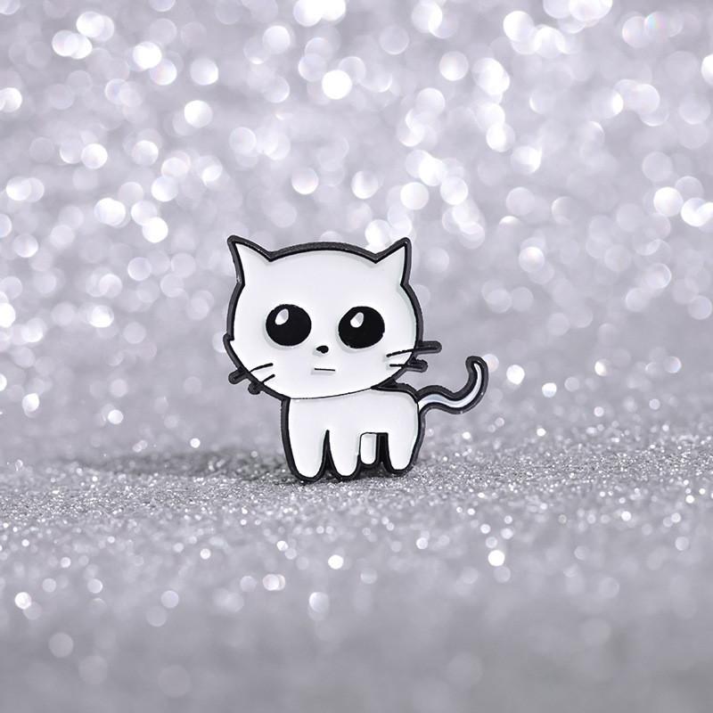 Alloy Unique White Cat Pin Brooch For Trendy Animal Lovers And Style Personalized