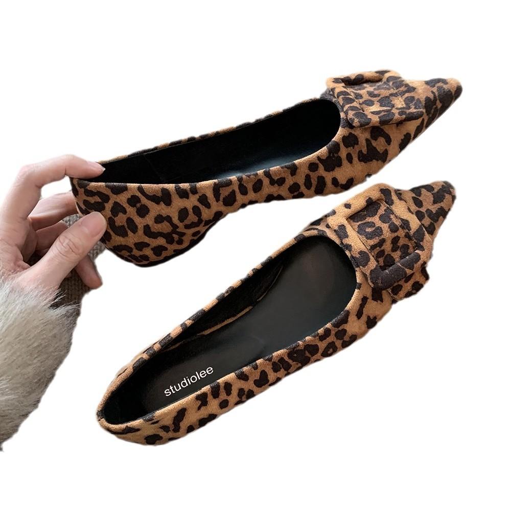 classic niche temperament, pointed head inner height increase, square buckle versatile light mouth leopard print single shoes, women's commuting ol