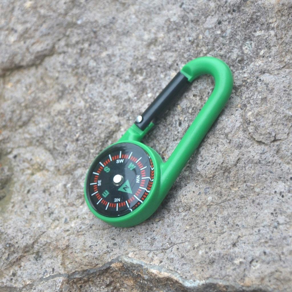 Multifunctional Outdoor Plastic Carabiner Compass Compass Quick Release Keychain Compass Carabiner Quick Release Buckle