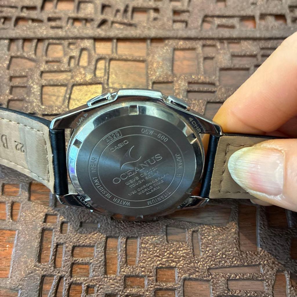 Used CASIO OCEANUS Black dial Leather strap Beautiful condition