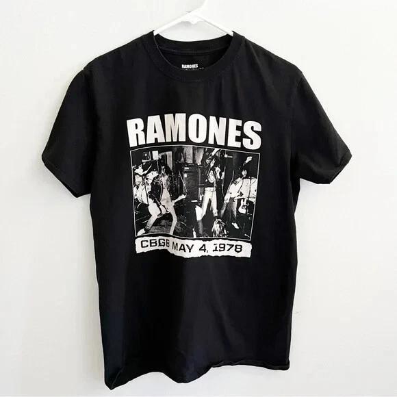 The Ramones Punk Rock CBGS May 4 1978 Photo Mens Cotton T-Shirt 2XL