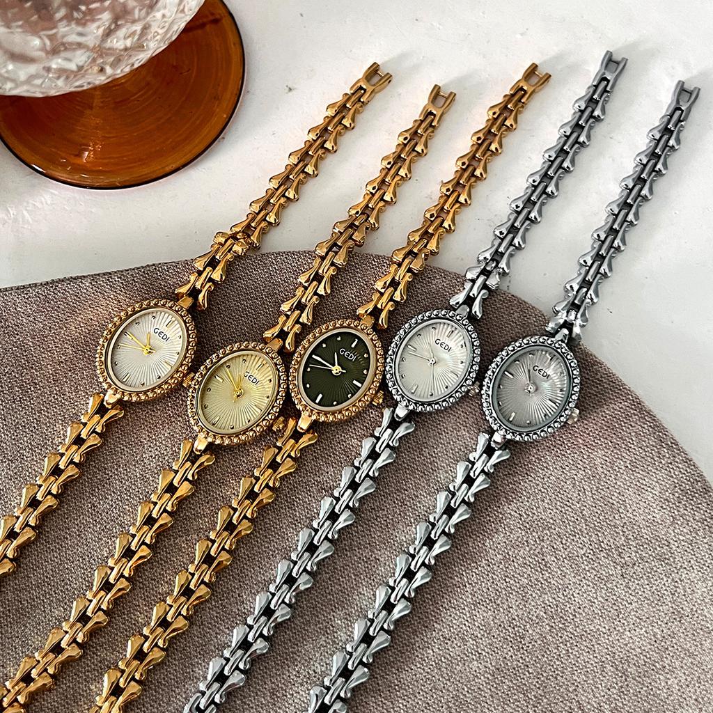 Orologio da Donna Bracciale Retrò Piccolo, Raffinato, alla Moda e Semplice Temperamento Versatile Orologio al Quarzo da Donna