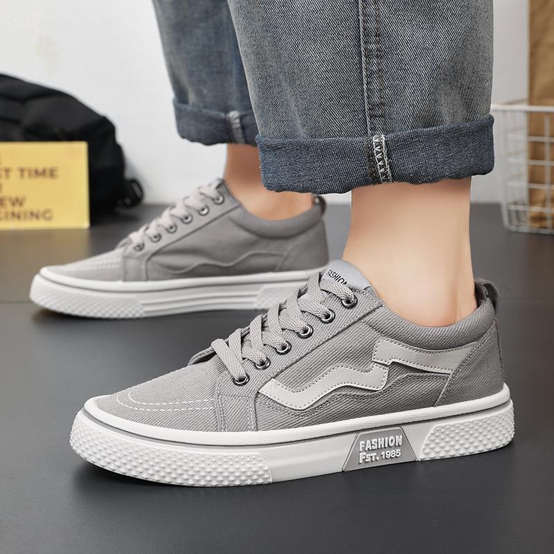 Fashion Student Running Solid ShoesWomen Vulcanized Ladies Lace-up Casual Breathable Walking Canvas Sneakers Spring Summer New Style Men