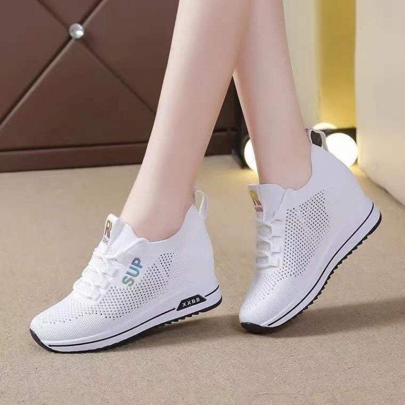 Women's Casual Elevated Shoes 2024 Spring New Thick Soled Sneakers Women Fashion Korean Version Breathable Running Shoes