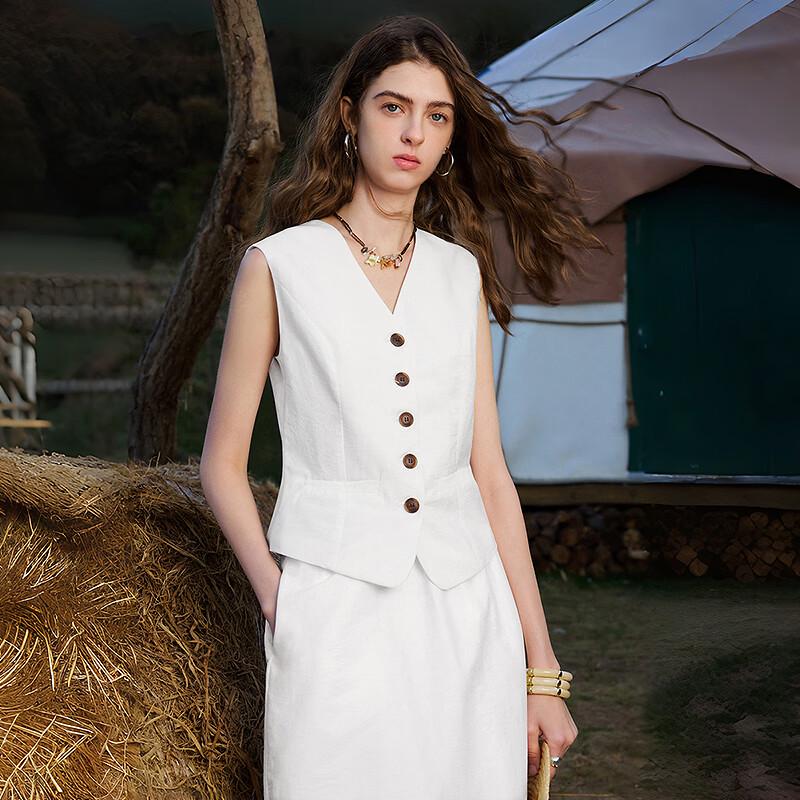 Chuyu Women's Old Money Style Micro-Wrinkle Vest & Skirt Set