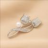 Fashion Crystal Tulip Flower Brooch Pins Shiny Women's Metal Brooches Alloy Pins Men Girls Party Badge Gifts