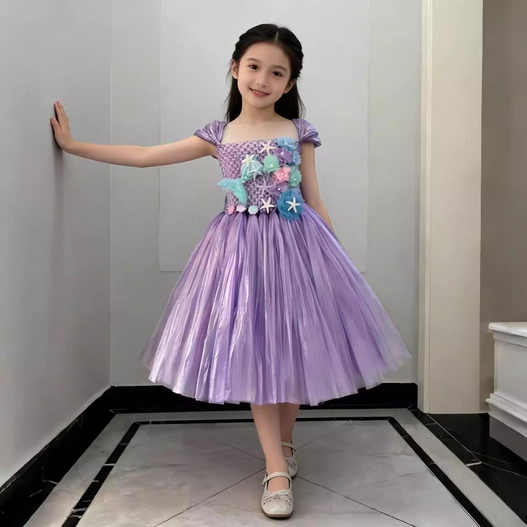 Eco-Friendly Parent-Child Mermaid Fashion Show Outfits - Handmade DIY Materials for Kids' Environmental Fashion