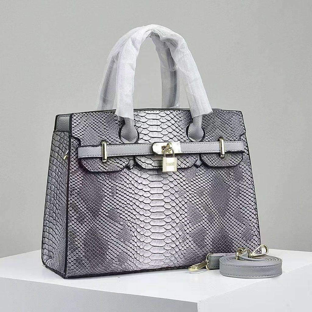 Pu Tote Bag For Women With Contrast Color Design And Multiple Pockets Perfect For Daily Use