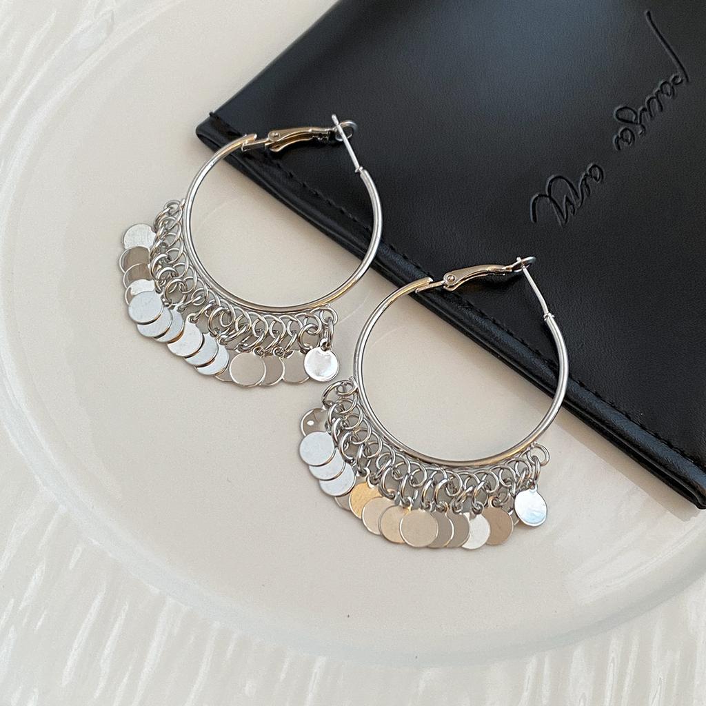 Sparkling Geometric Sequins Fringed Earrings Women'S Metal Cold Wind Temperament High-End Earrings