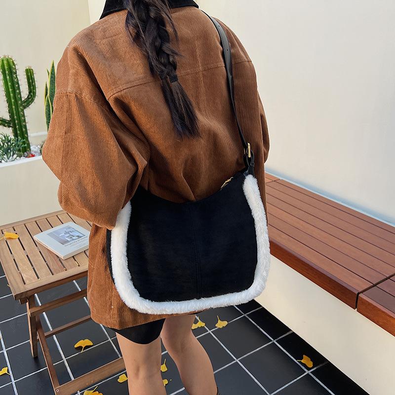 New Retro Suede Underarm Bag Women's 2025 Autumn and Winter Fluff Bucket Bag Contrasting Color Shoulder Bag Versatile Messenger Bag