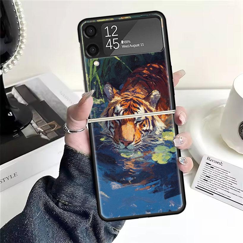 Superior Tiger Pattern Art Cases For Samsung Galaxy Z Flip 4 5 6 7 3 Z Flip7 Flip6 Flip4 Flip5 Flip3 5G Hard Shockproof Fundas C