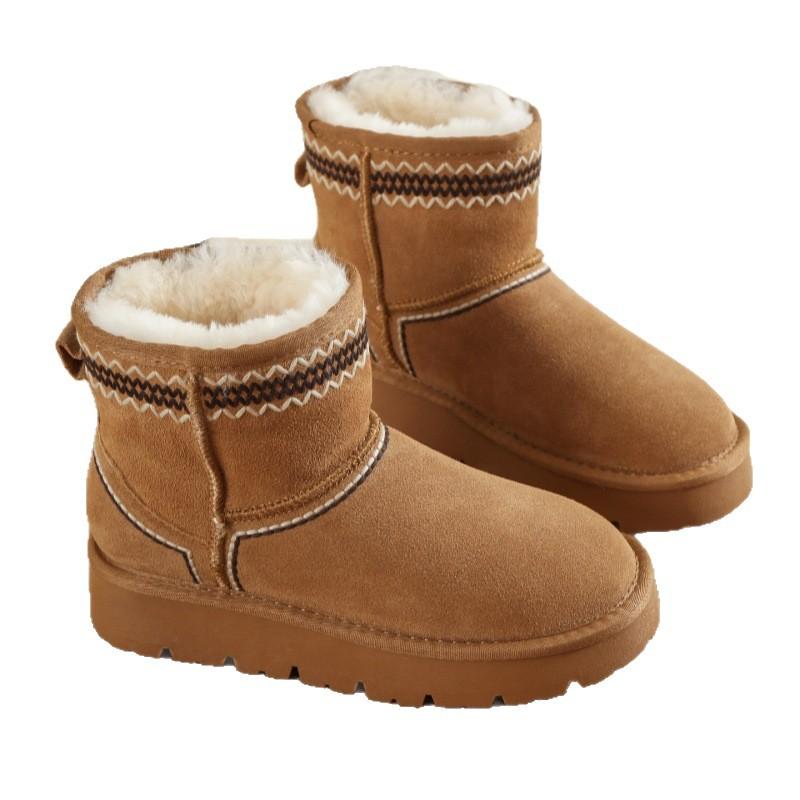 Fur Integrated Snow Boots Women's Winter 2025 New Piled Thickened Warm Short Tube Non-slip Thick-soled All-wool Cotton Shoes