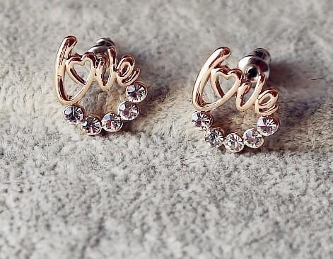 Korean Version of Fashion LOVE Letter Stud Earrings, Korean Alloy Diamond Earrings 1 Yuan Store Stall Earrings