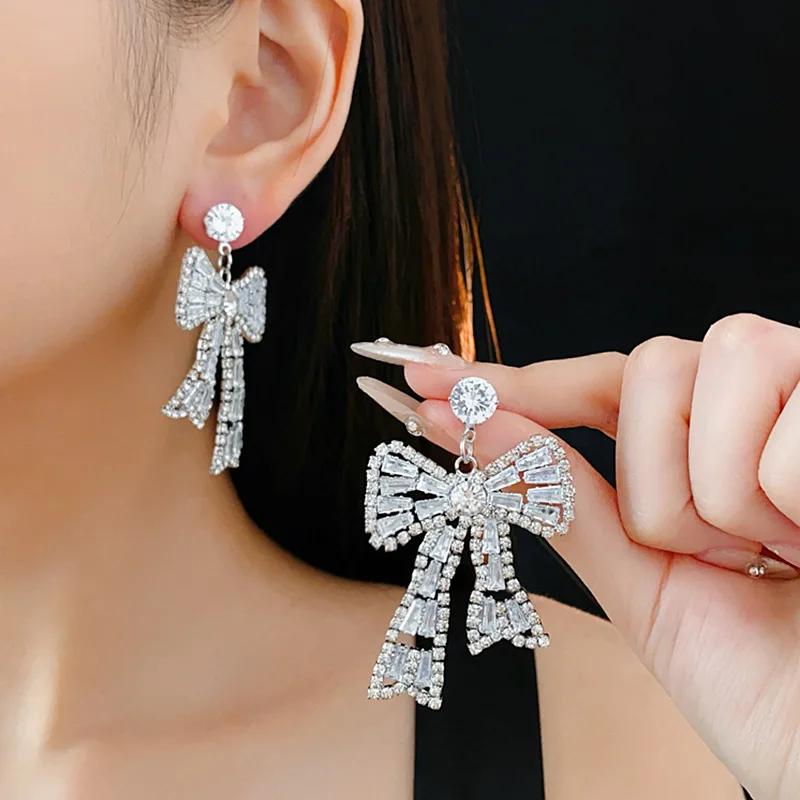 Zircon-in Bow Zinc Alloy Needle Earring Necklace Light Luxury Fashion European American Collarbone Chain Versatile High-end Suit