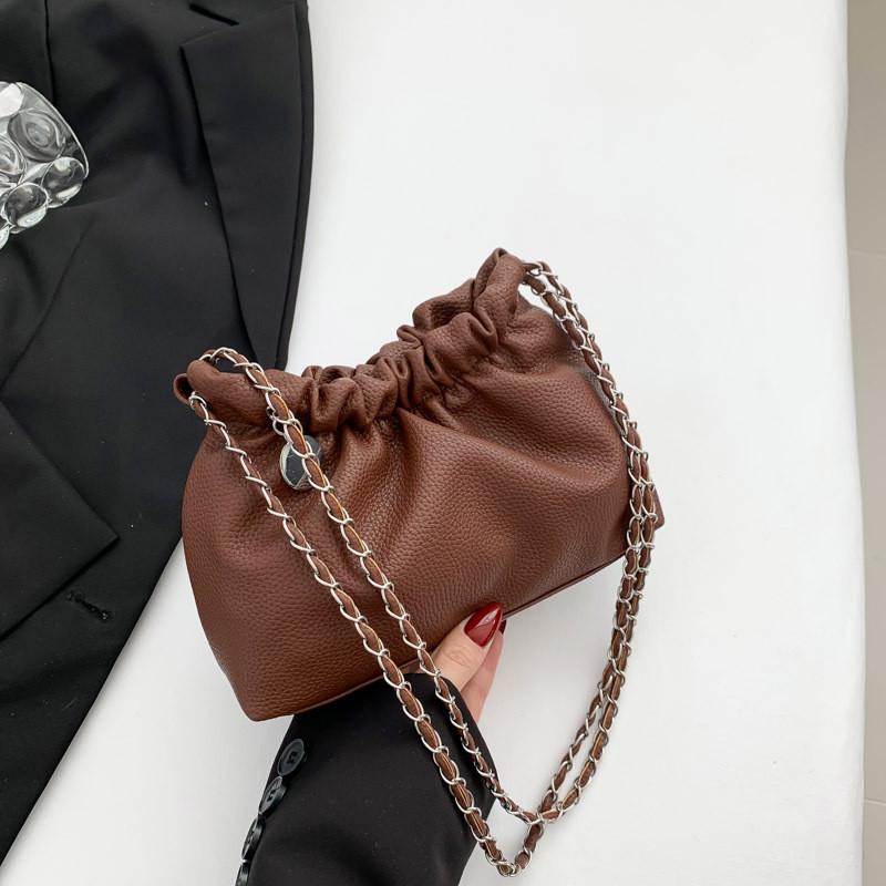 Fashionable Women's Solid Color Bucket Bag With Chic Chain Strap For Everyday Use