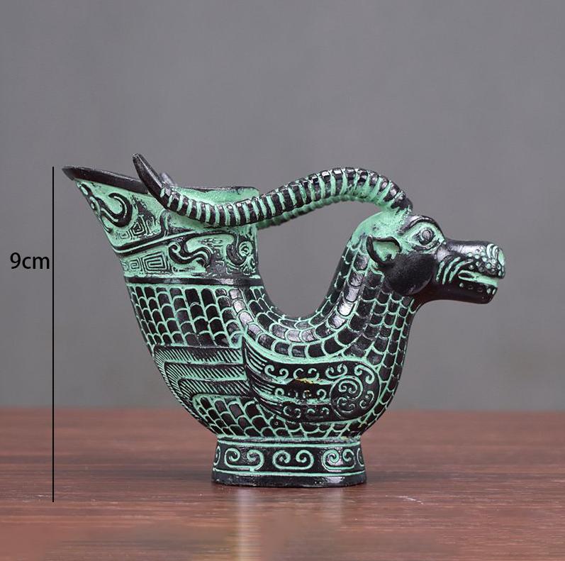 Antique Bronze Ware Decoration Cow Rabbit Peacock Dragon Phoenix Vase Wine Cup Copper Statues Collection Home Table Accessories