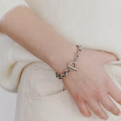 LOVE ME MONSTER [Surgical] Bold Toggle Chain Bracelet