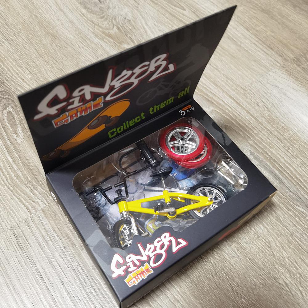 Mini Alloy Finger Bicycle Toy Set with Spare Tire, Wheels, Tools, and Lock - New Cross-Border Toy.