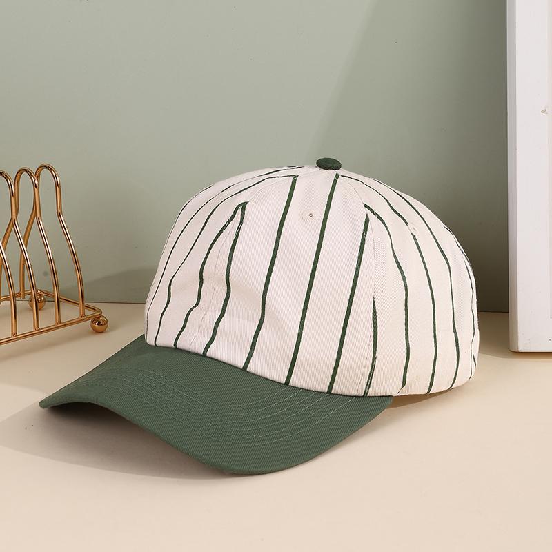 Retro Fashion Striped Color Baseball Cap Suitable for Men and Women Outdoor Play Photo Hat