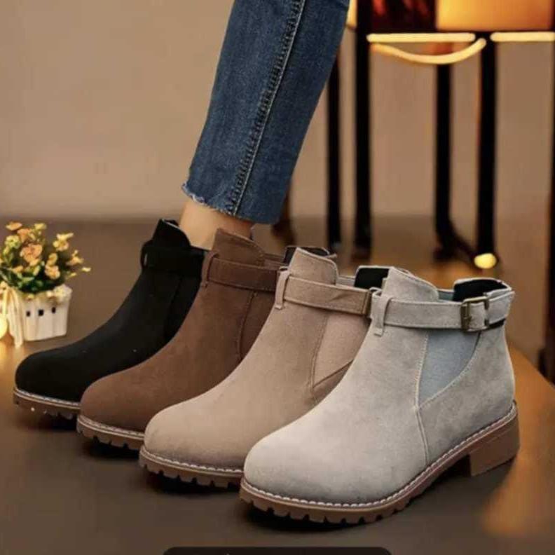 Large size women's boots autumn and winter new Martin boots low heel square heel belt buckle short tube elastic sleeve suede