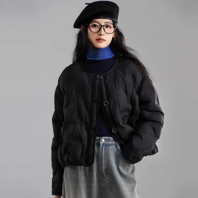 

Шикарная Мягкая Легкая Пуховая Куртка Петит для Женщин – Короткая Длина 2025 Осень/Зима Мода, Универсальное Пальто с Круглым Вырезом Medium