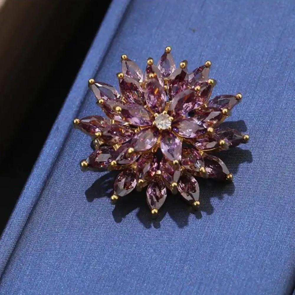 Rhinestone Flower Lapel Pin Sparkling Floral Badge Luxury Rotating Snowflake Brooch  Suit