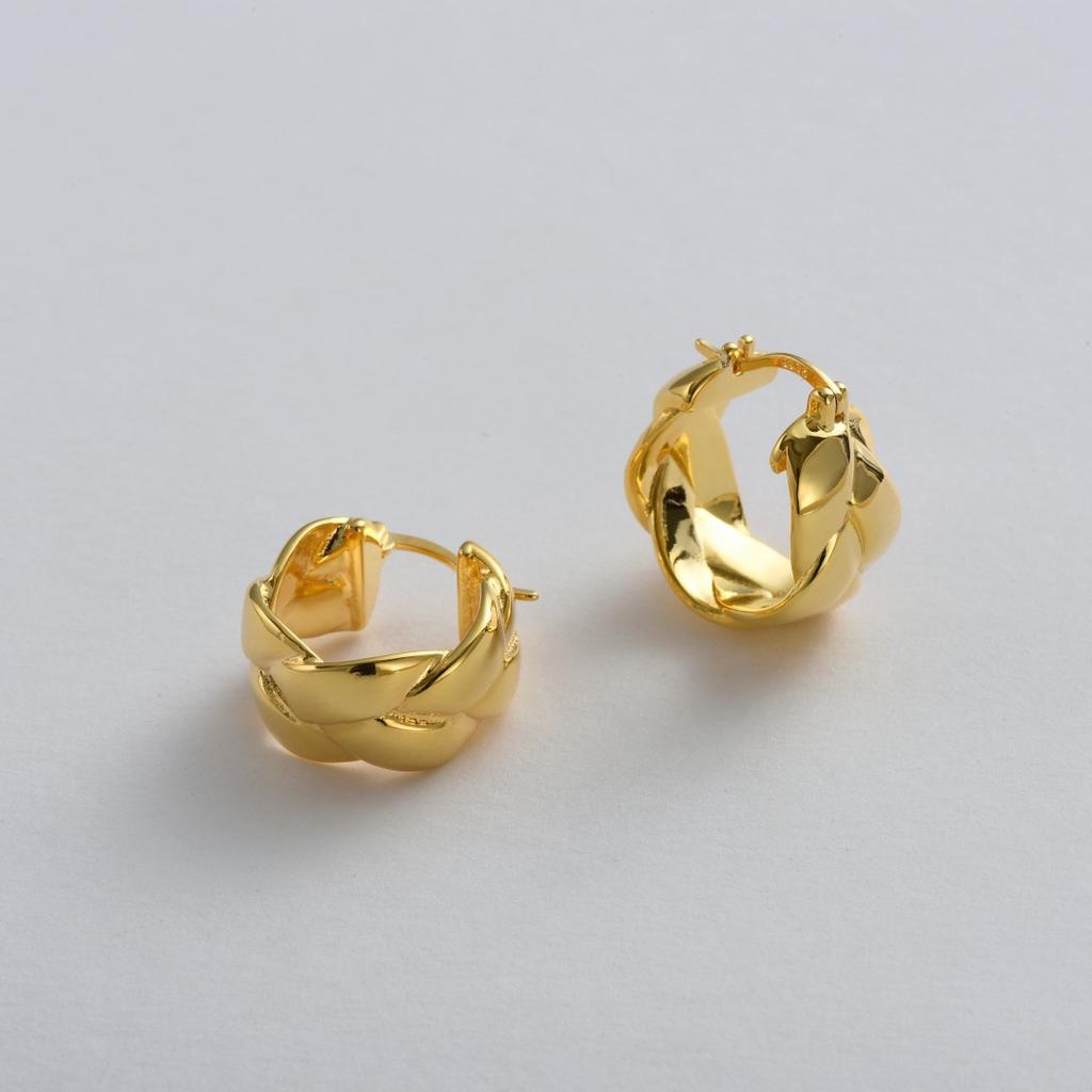 Niche Exquisite Versatile Woven Pattern Hollow S925 Silver Needle Ear Buckle Light Luxury Small Fragrant Wind Rhombus Pattern Earrings Women