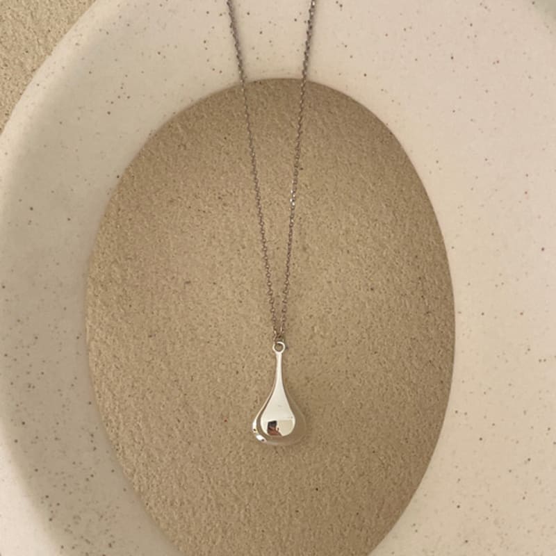 ELYONA ELA 16 Drop of Light Silver Pendant Long Necklace