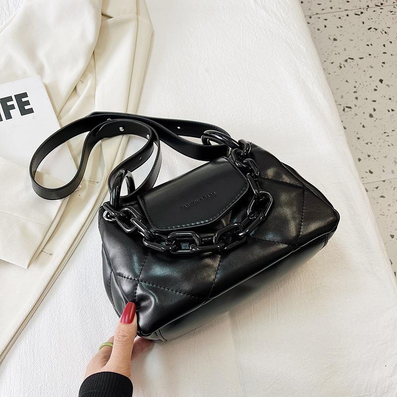 

Высококачественная сумка-ромб контрастного цвета, сумка-мессенджер на плечо в нишевом стиле легкой роскоши, женская сумка с толстой цепочкой 23x15x11 cm чёрный