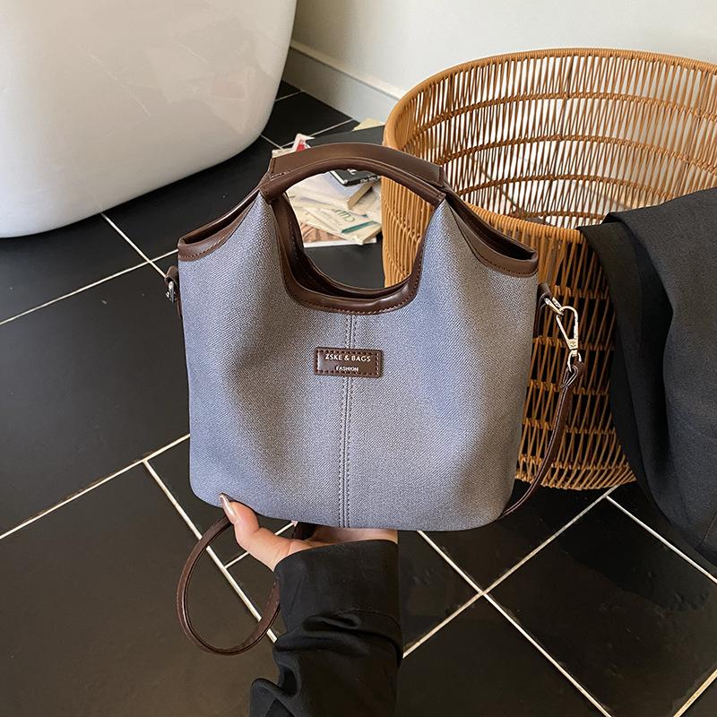 Premium Handbag Women's 2025 New Trendy Fashion Commuter Shoulder Bag Casual Versatile Messenger Bucket Bag