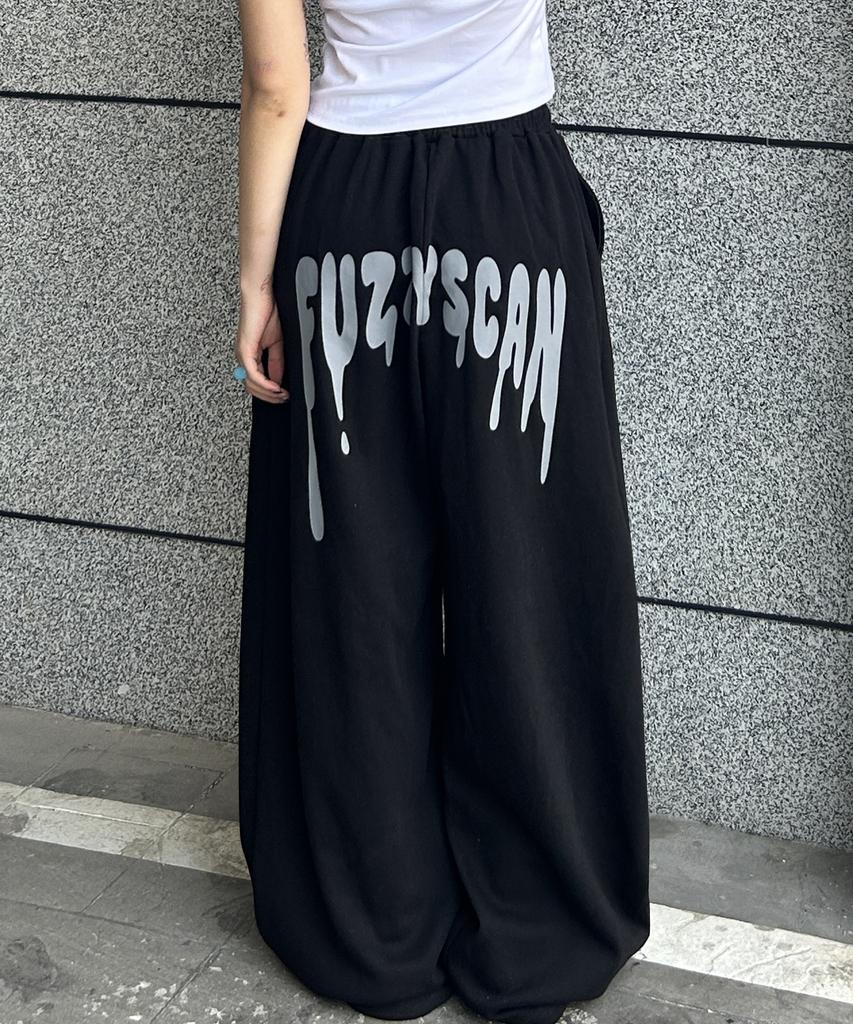 FUZZY SCAN Arch Logo Curved Balloon Pants Black