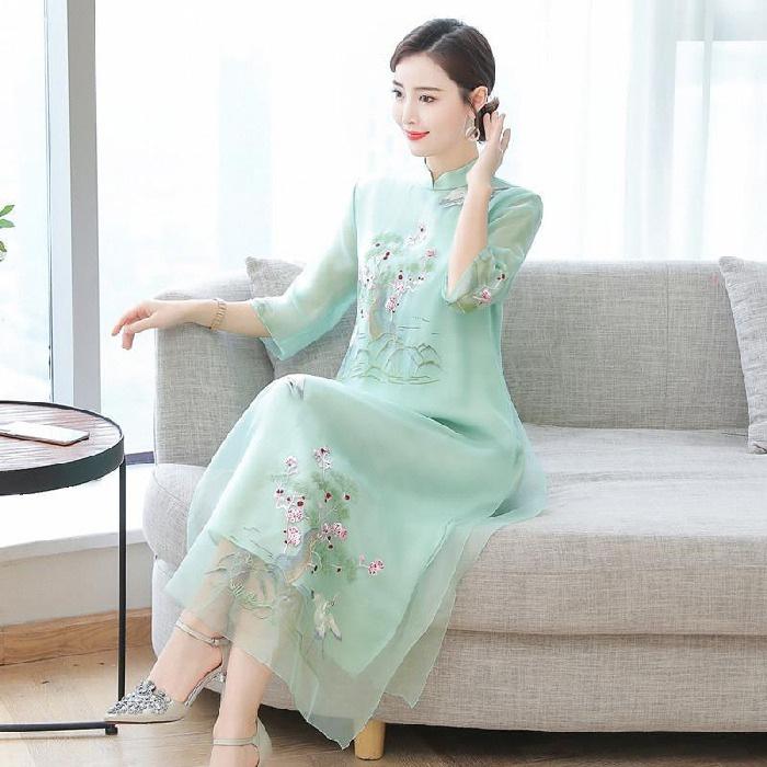 Donne Cheongsam Abito Migliorato Retro Elegante Ricamo Abiti Lunghi Abito da Festa Floreale Abbigliamento Cinese Femminile di Alta Qualità