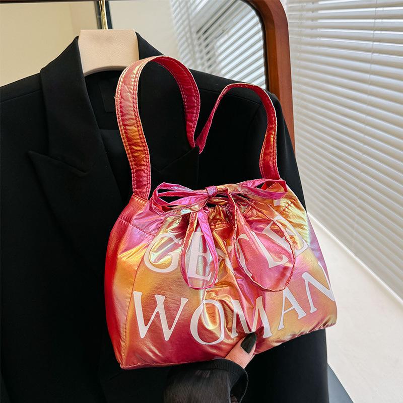 

Сумка-мешок Niche Design с принтом в виде пельменей, на одно плечо, с завязками, через подмышку, женская сумка-ведро