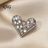 Love Brooch Brooch, with Shiny Rhinestone Decor, Strong Buckle Secure Fit Sturdy Elegant Pin Alloy Classic Heart Shape Versatile Clasp Pin, for Coats
