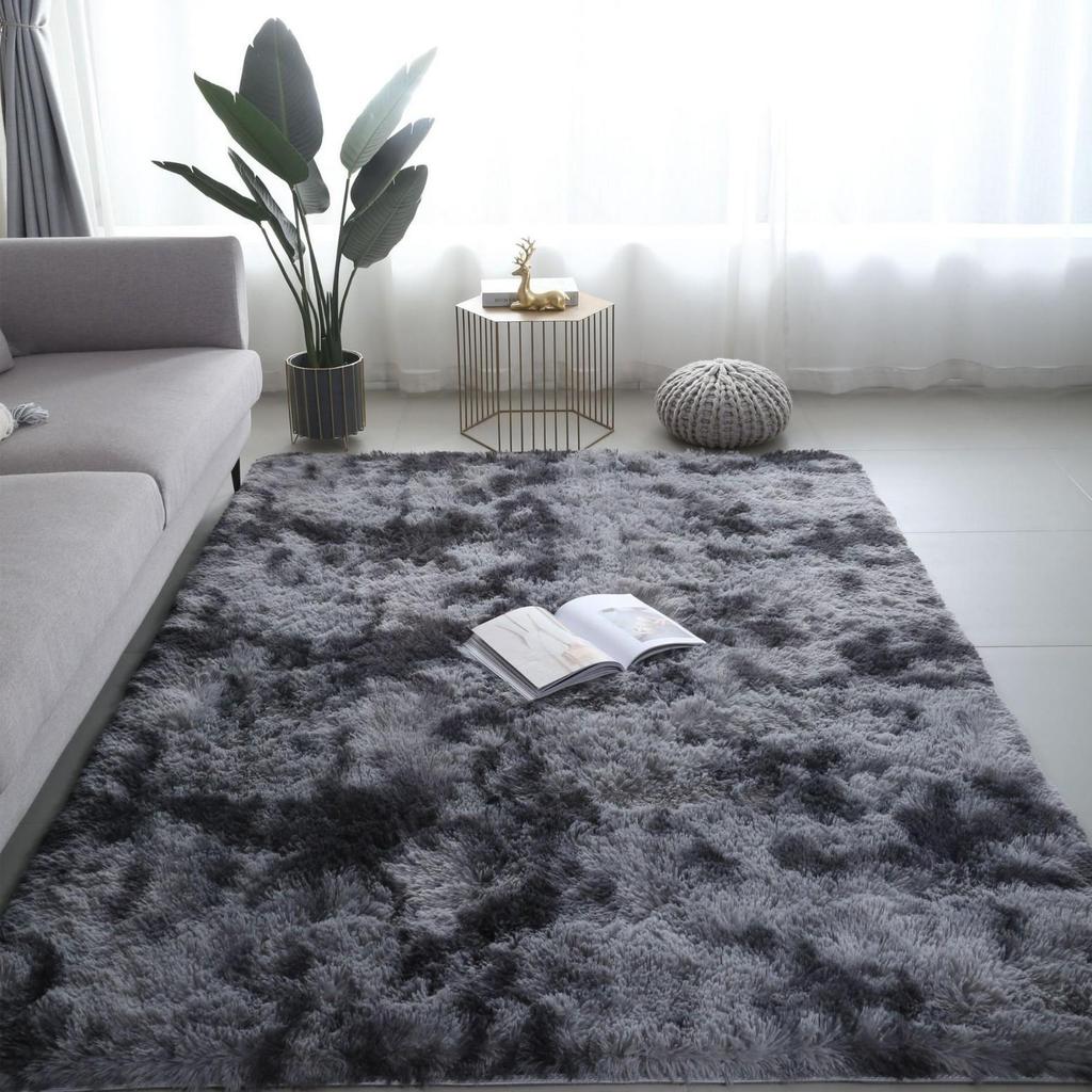 Nordic Tie-Dyed Long-Pile Carpet: Thick, Plush Mat for Living Room or Bedroom