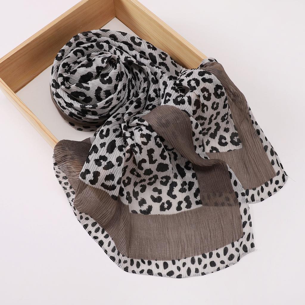 New Soft Pleated Cotton Scarf Leopard Print Hijab Islamic Solid Headscarf Crinkle Hijab Foulard Femme Musulman Wrap Bandana