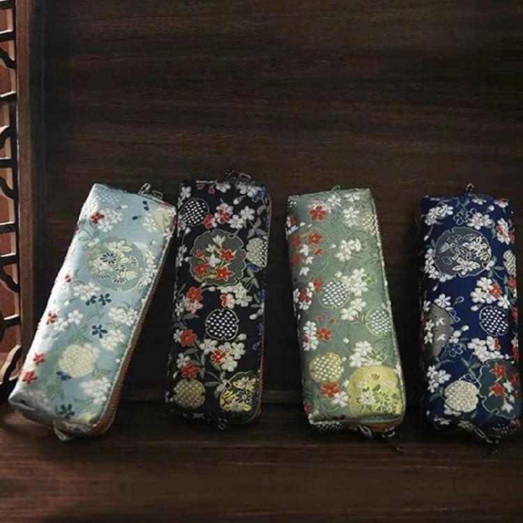 Flower Embroidered Pen Pouches Large Capacity Cotton Linen Pencil Case Zippered Closure for School Office Accessory