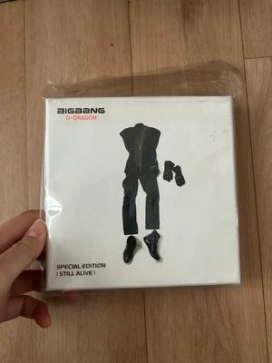 (Rzadko spotykany) Big Bang Still Alive Album + CD G-DRAGON Edycja Specjalna Używane
