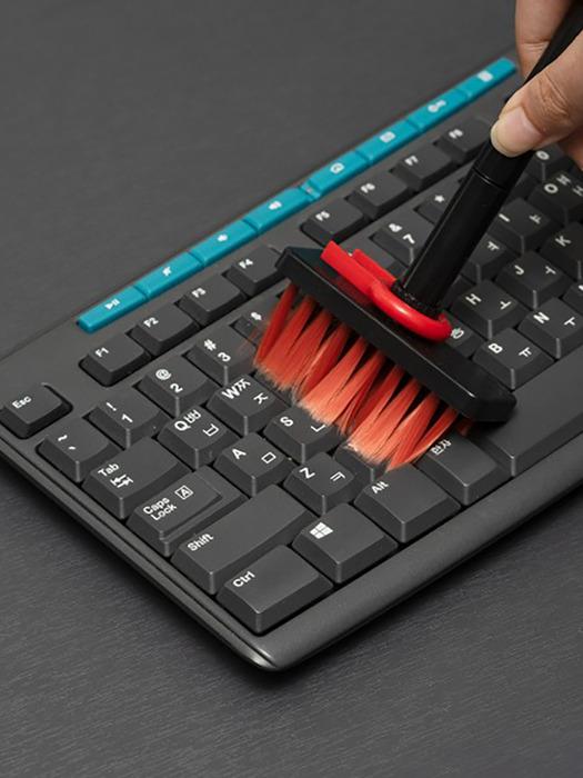 briskstyle keyboard earphone cleaning set (5 functions) ver 2.0