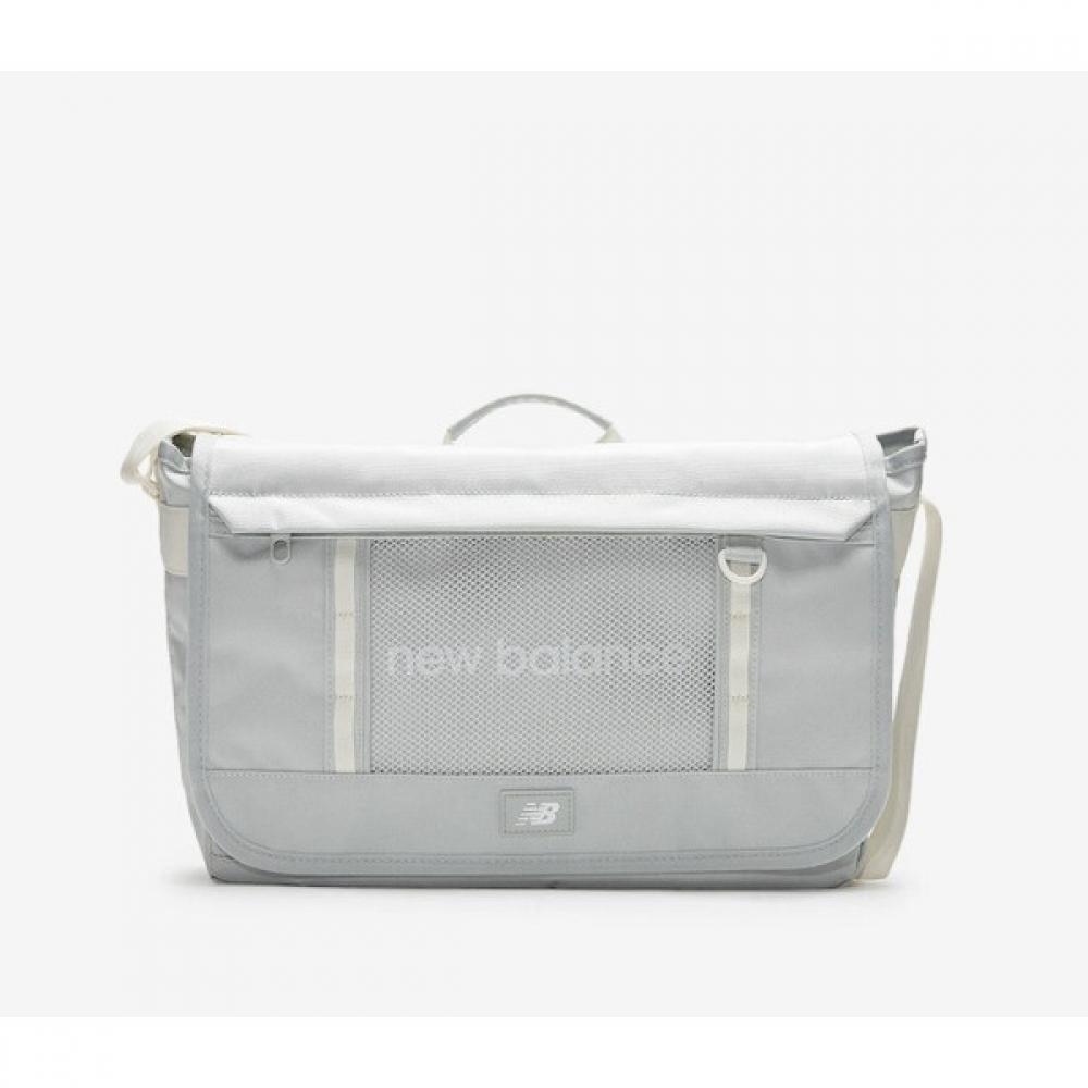 

New Balance 3d Messenger Bag Bag B1 Nbgcfss201 15 19 64 3.NBGCFSS201 64/FREE