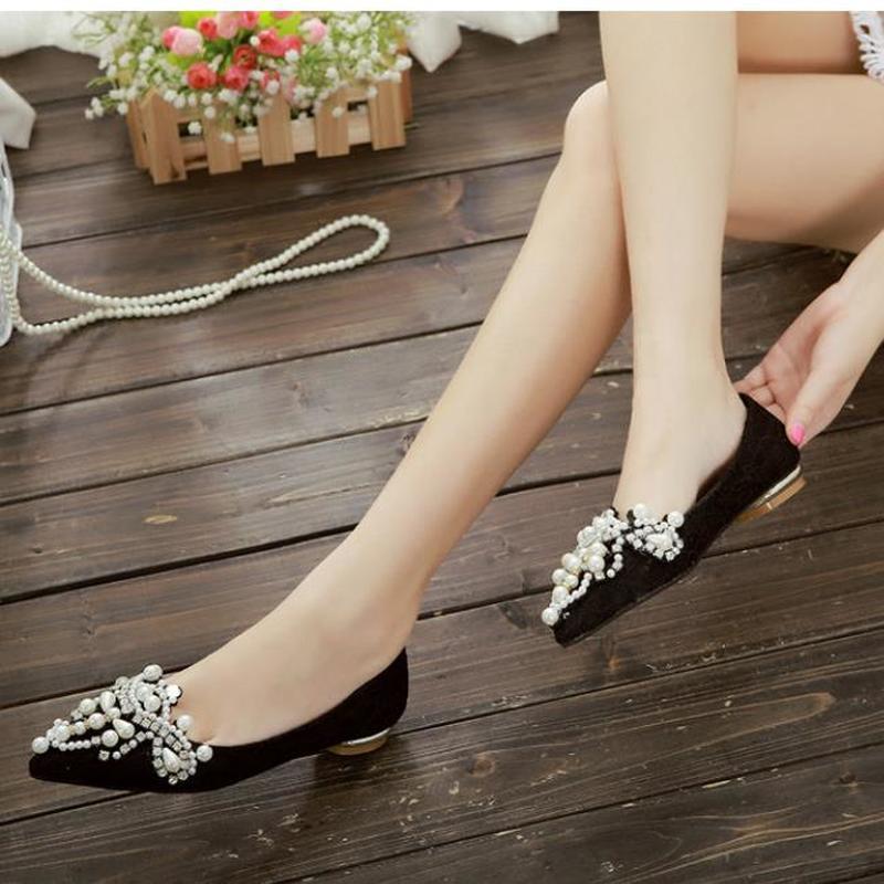 New Crown Pearl Soft Flats Wedding Shoes Pointed Toe Women Dress Moccasins Low Pearl Heel Ladies Fashion Luxury Plus Size 43