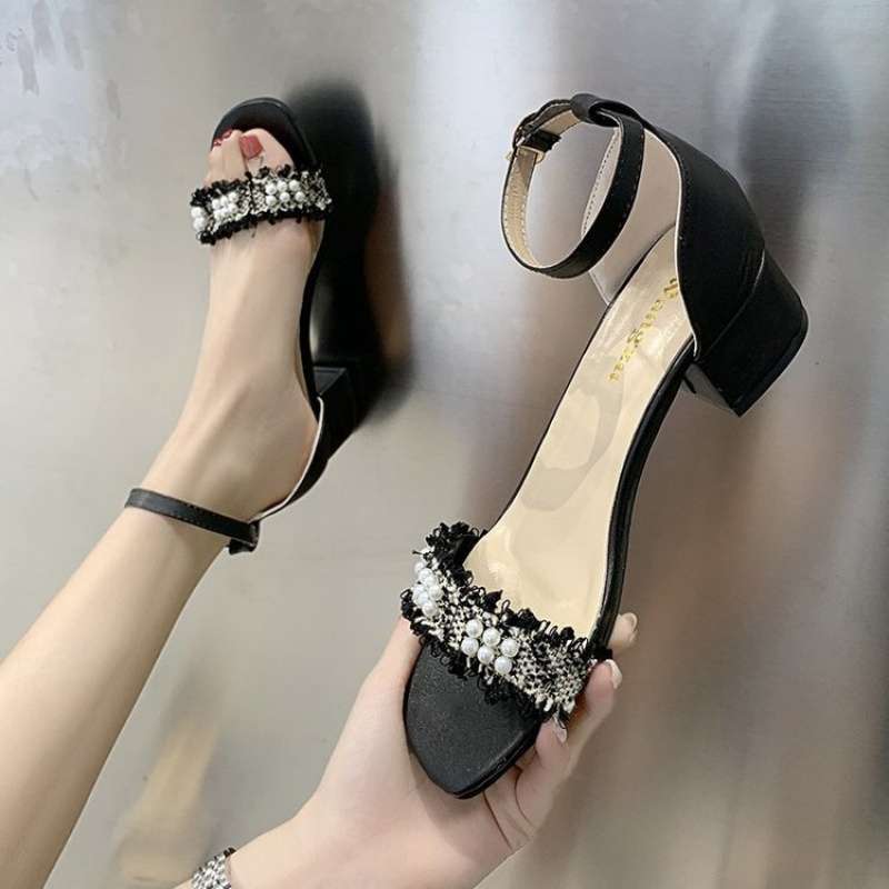 

2025 новый однословный бриллиантовый ремень сзади пустая квадратная голова светлый рот низкий каблук толстый каблук высокие каблуки сумка голова Мэри Джейн сандалии женские 40