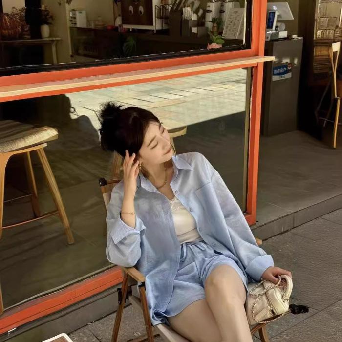 

Tencel light and breathable small shirt sun protection clothing women s suit new summer loose foreign style two-piece set S светло-синий