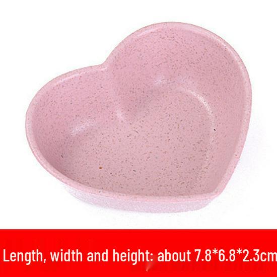 Creative Heart-shaped Plum Blossom Vinegar and Soy Sauce Dish, Perfect for Pickled Vegetables and Snacks.