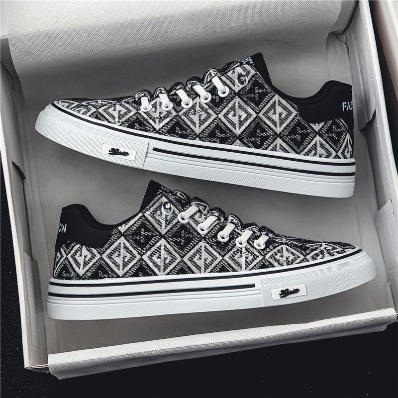 

Мужская обувь Плоская Черная Весна Осень Повседневная обувь для мужчин Холщовые кроссовки Высокое качество Мода Работа Ходьба в продаже Элегантный Туризм 44